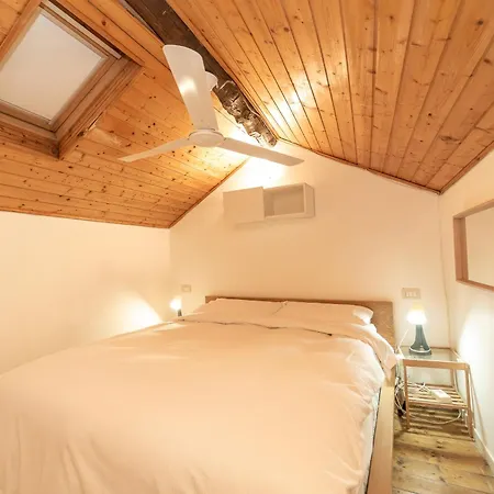 Apartamento Luminoso Nel Centro Storico Di *